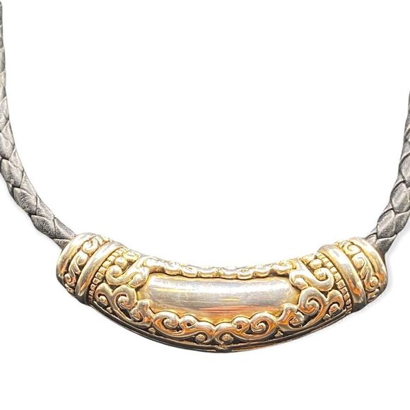 Reversible silver choker on leather cord scrollwork heavy clasp 14” base of neck - Picture 2 of 6